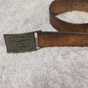 Unisex vintage men's Levi's leather belt/buckle